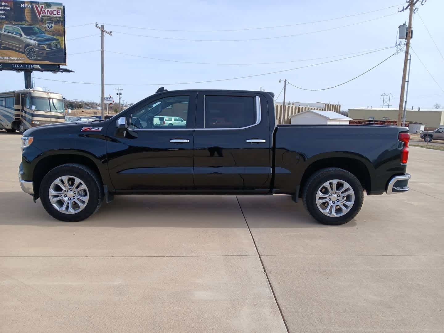 2025 Chevrolet Silverado 1500 LTZ