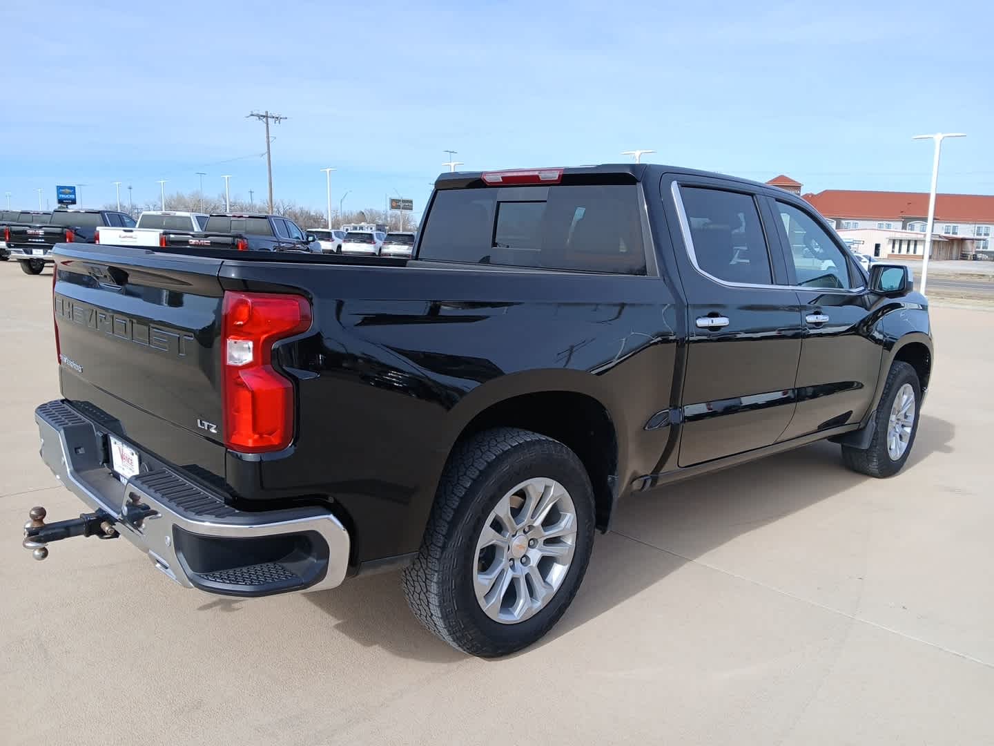 2025 Chevrolet Silverado 1500 LTZ