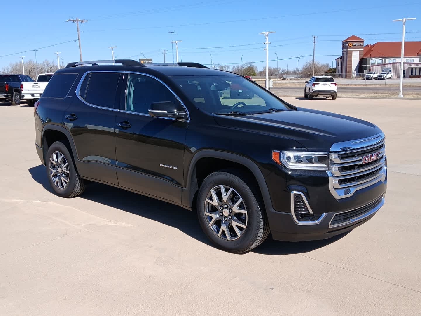 2023 GMC Acadia SLT