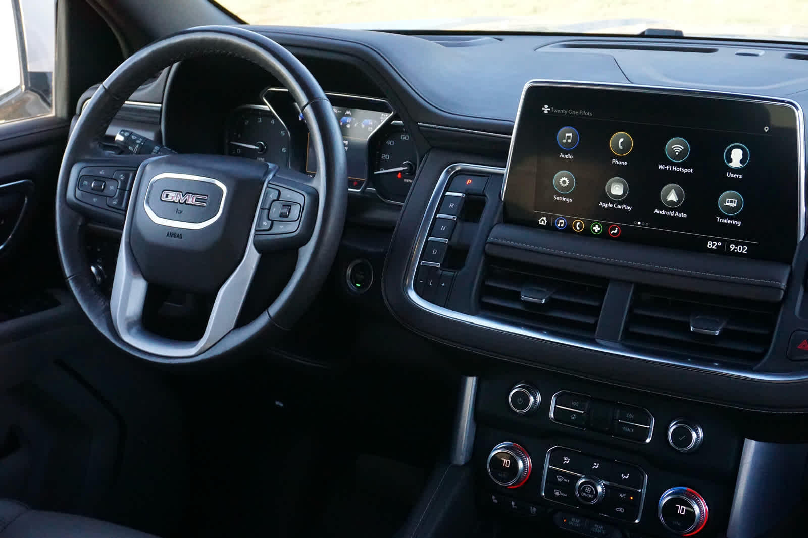 2021 GMC Yukon SLT