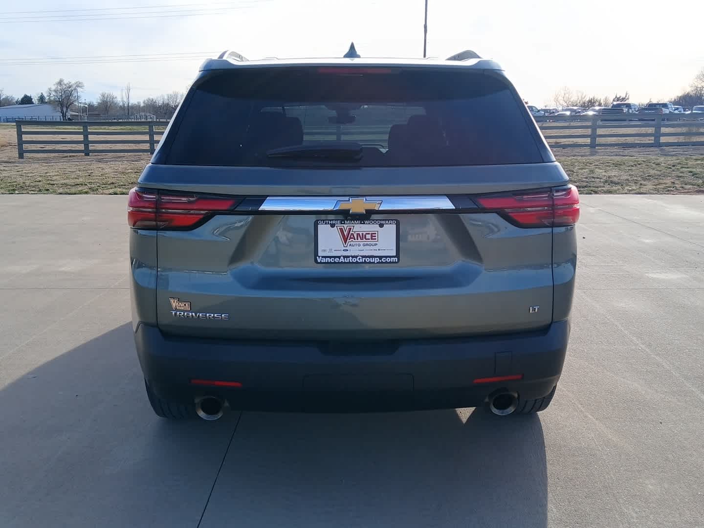 2023 Chevrolet Traverse LT Cloth