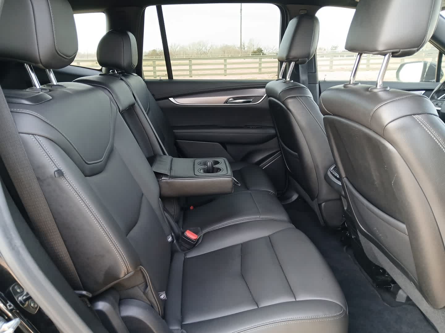 2025 Cadillac XT6 Luxury