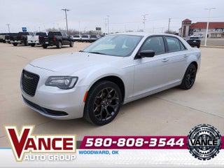 2022 Chrysler 300 Touring