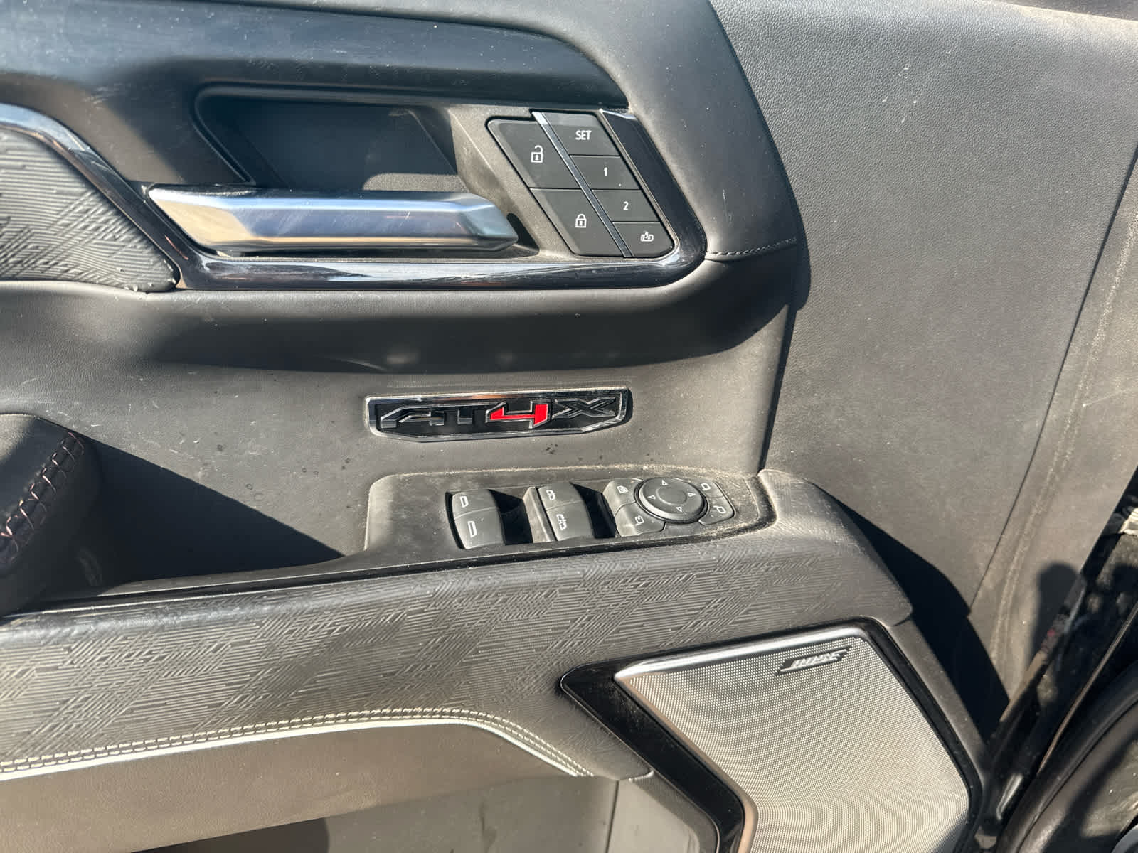 2024 GMC Sierra 1500 AT4X