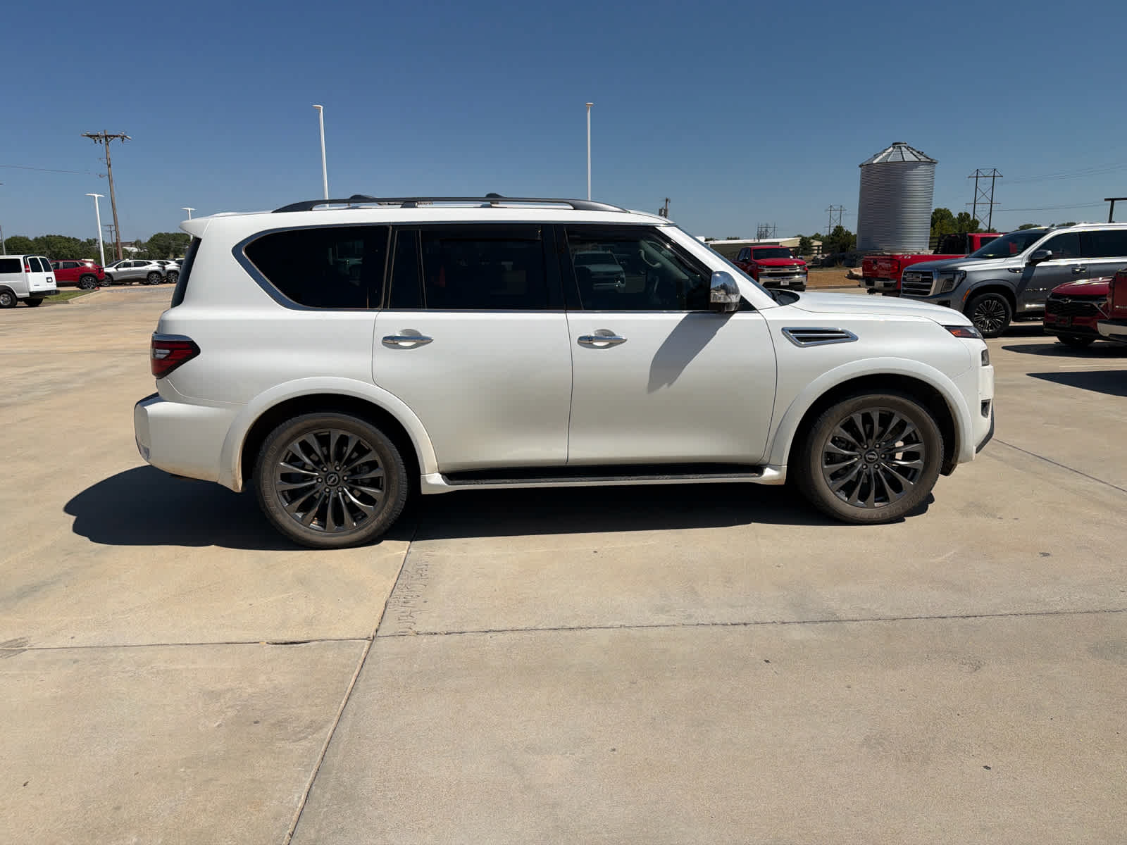 2023 Nissan Armada Platinum