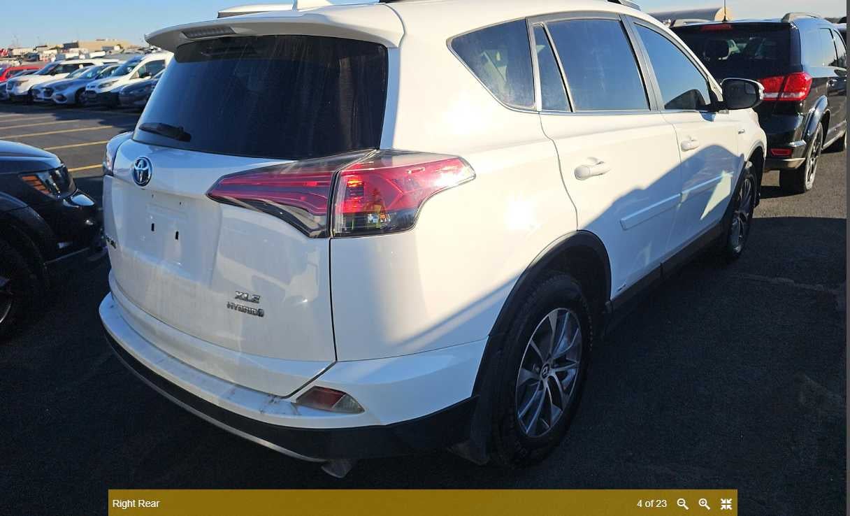 2018 Toyota RAV4 Hybrid LE Plus