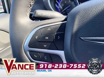 2025 Chrysler Voyager LX