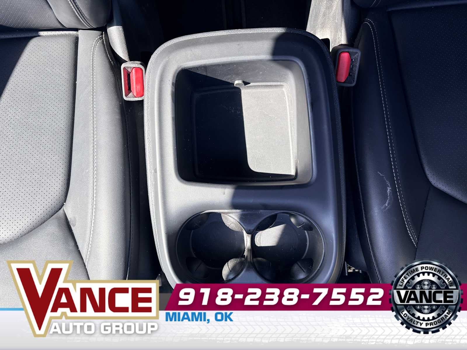 2025 Chrysler Voyager LX