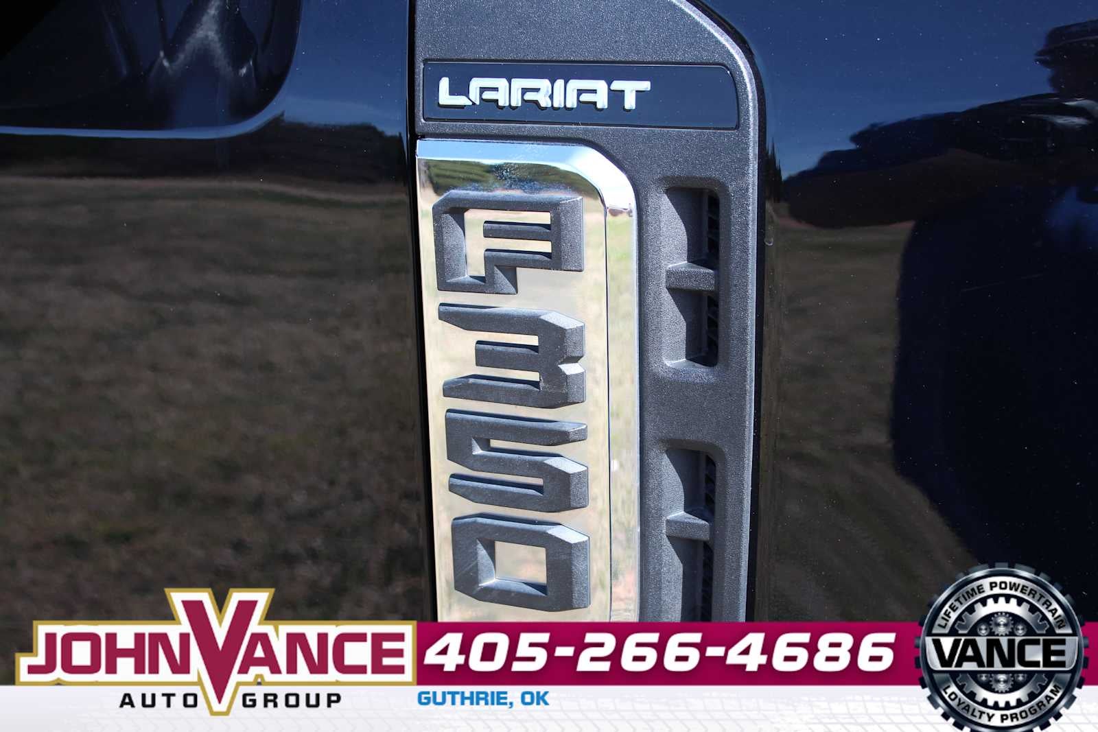 2024 Ford Super Duty F-350 DRW Pickup LARIAT