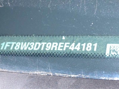 2024 Ford Super Duty F-350 DRW Pickup LARIAT