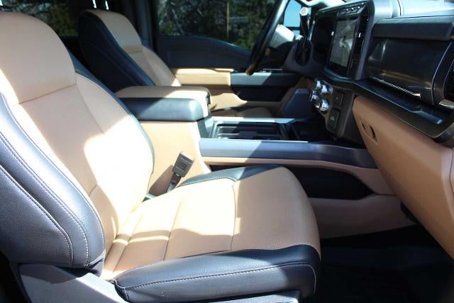 2024 Ford Super Duty F-350 DRW Pickup LARIAT