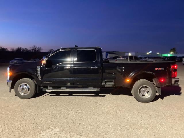 2024 Ford Super Duty F-350 DRW Pickup LARIAT