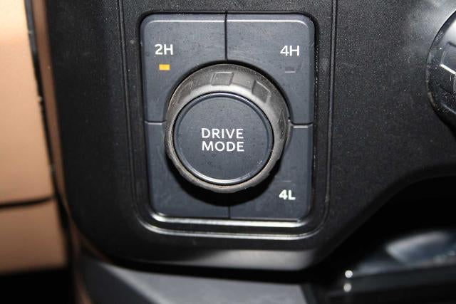 2024 Ford Super Duty F-350 DRW Pickup LARIAT