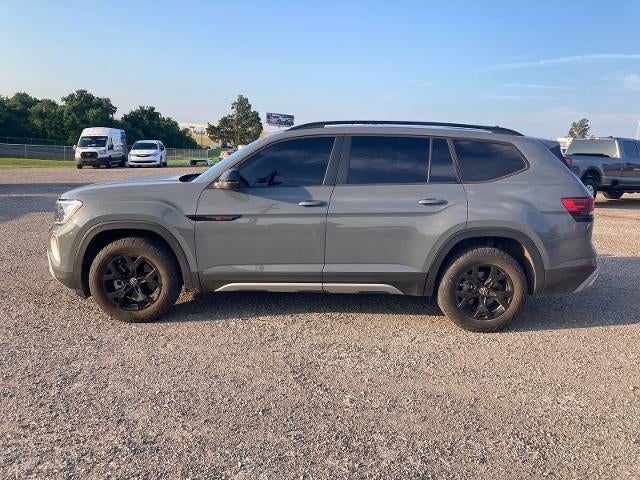 2024 Volkswagen Atlas 2.0T Peak Edition SE w/Technology