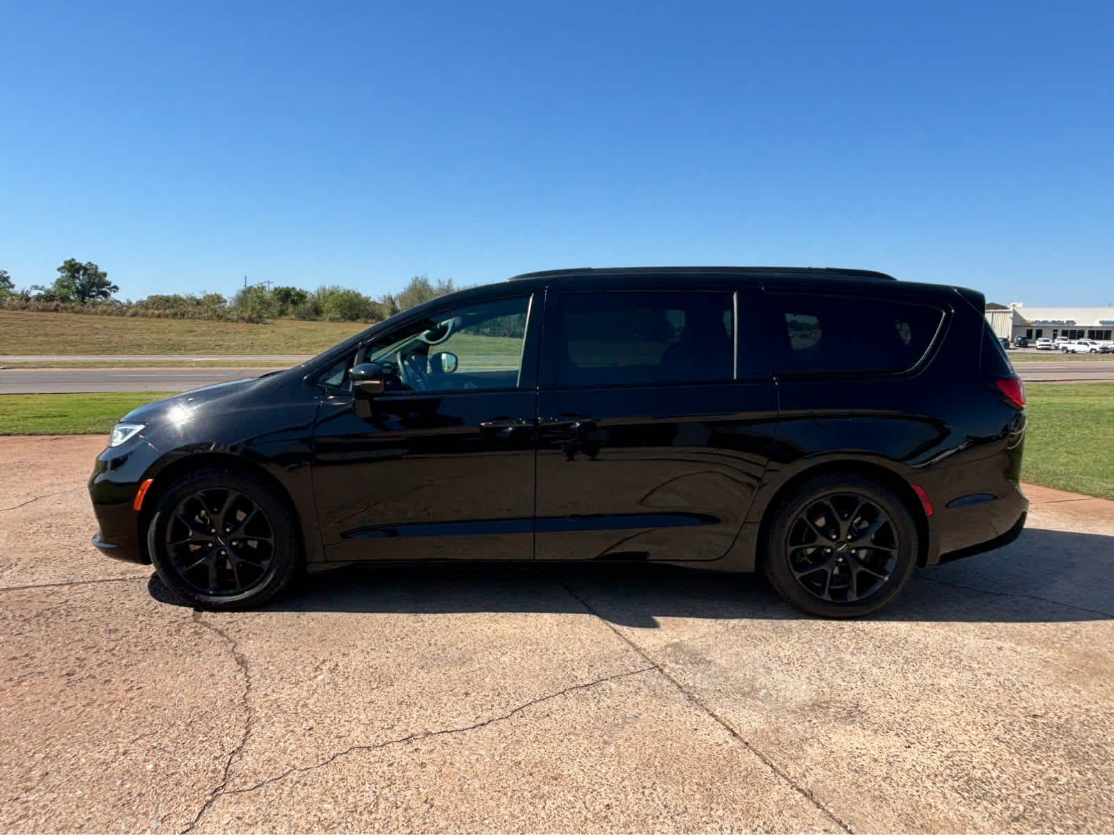 2025 Chrysler Pacifica Limited