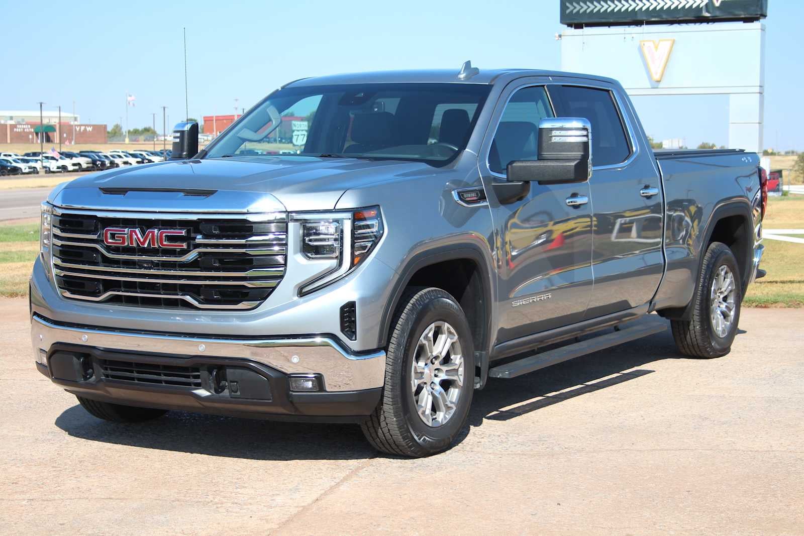 2024 GMC Sierra 1500 SLT