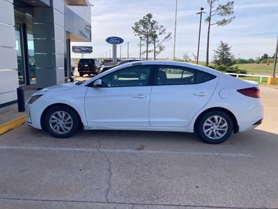 2019 Hyundai Elantra SE