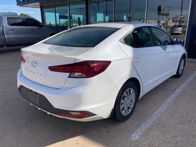 2019 Hyundai Elantra SE